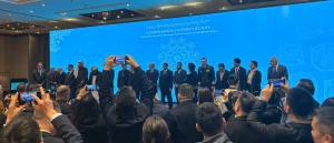 مراسم گرامیداشت پیروزی انقلاب اسلامی در سفارت ایران در پکن با مشارکت مرکز تجاری ایران در هانگژو